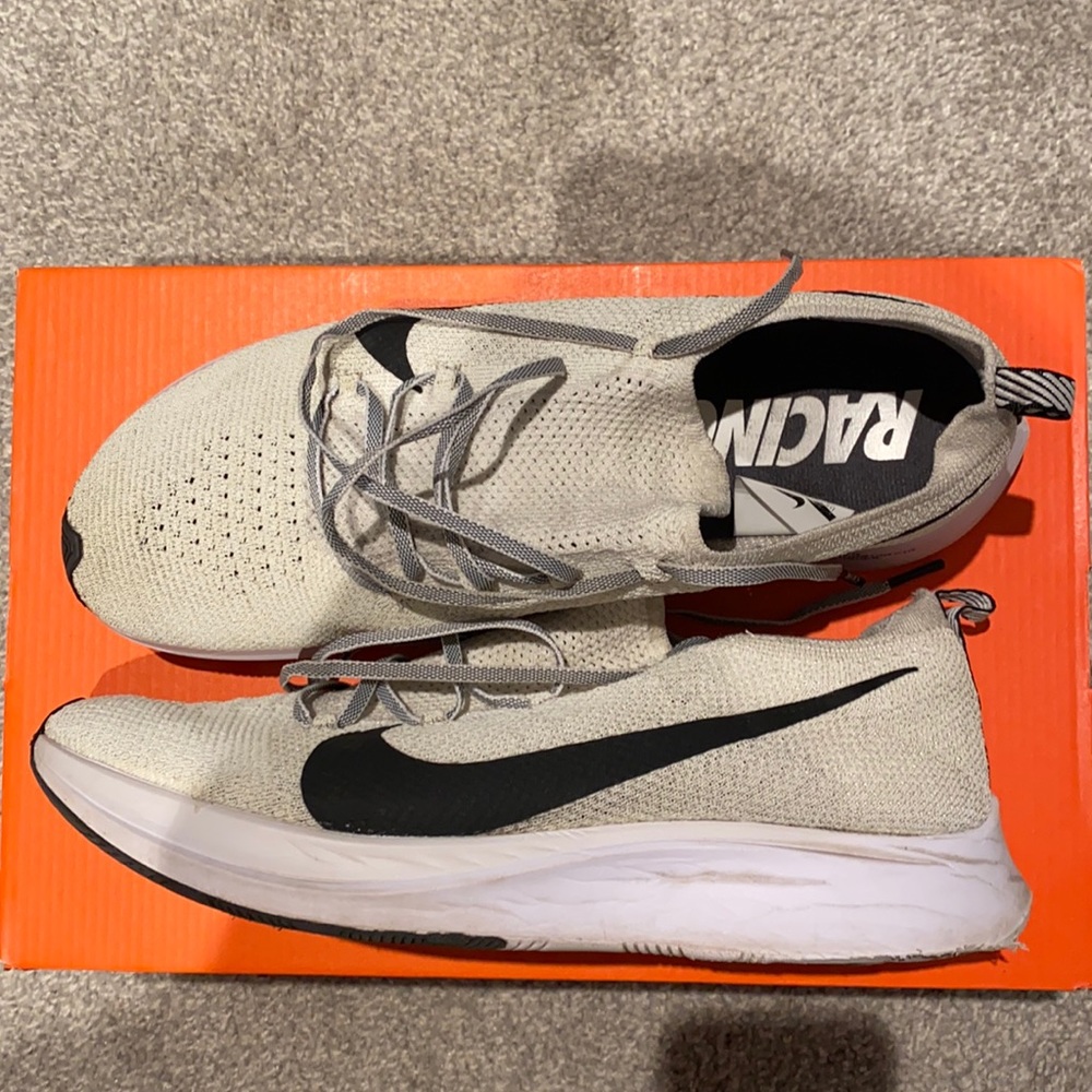 Men’s Nike Zoom Fly Flyknit Size 10